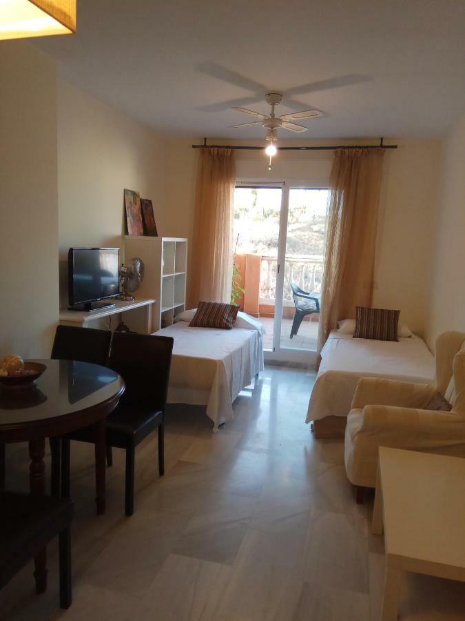 Appartement Precioso Atico En Torre De Benagalbon A 20 Metros Del Mar. Extérieur photo